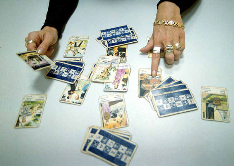 За везивање, да јој супруг не погледа другу, цена 3.000 динара